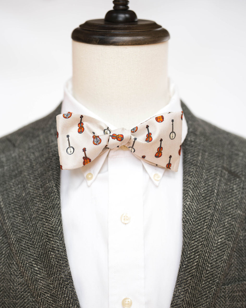 Bluegrass Instruments Bowtie – White | Silk Bow Tie with Southern